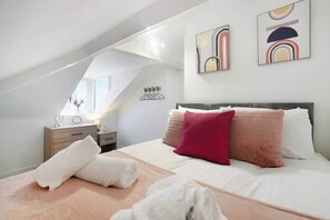 4 bedrooms, Internet, bed sheets