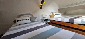 Family Room, Multiple Beds