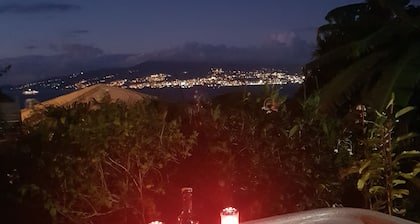 CocoK'BanaLodge, sea and mountain views, jacuzzi / Les 3 Ilets