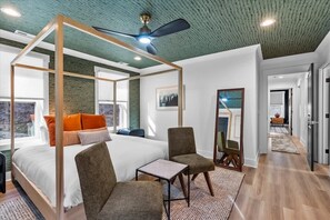 Fer et planche à repasser, lit parapluie, Wi-Fi, draps fournis