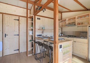 Dining - ZEcamping familial parc aquatique locatif 35m2 6 pers (Saint-Jean-de-Monts)