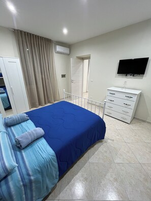 2 Schlafzimmer, Zimmersafe, Bügeleisen/Bügelbrett, kostenloses WLAN