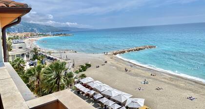Stunning Sea view in the heart of Menton