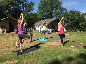 المنطقة المحيطة بالمنشأة