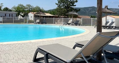 Chalet 3 étoiles - Piscine - ccaidee