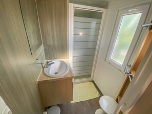 Bathroom - Camping 3 étoiles - ccaidff (Beaulieu)