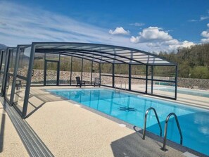 Innenpool, beheizter Pool