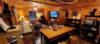 Bankhead Hideaway - Peaceful Retreat w/Hot Tub in Bankhead Forest. Dog Friendly!