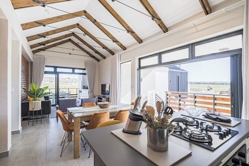 Modern 2-bedroom apartment in Jeffreys Bay situated in secure Beach Estate