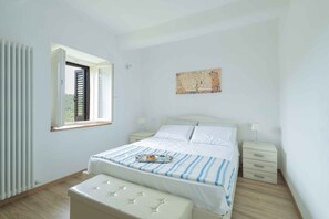 2 Schlafzimmer, Bügeleisen/Bügelbrett, WLAN, Bettwäsche