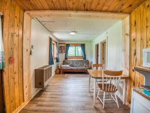 Living area - Charming 2-bedroom cabin on Three Island Lake in Bemidji, MN (Bemidji)