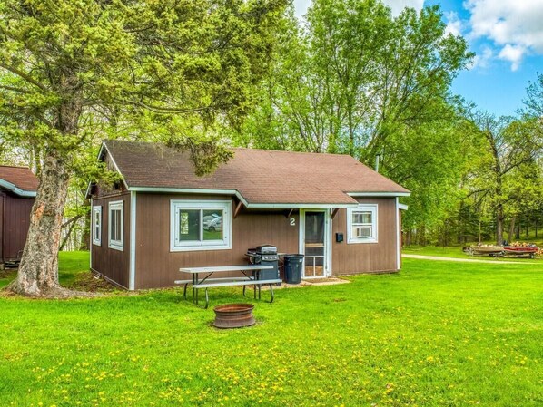 Exterior - Charming 2-bedroom cabin on Three Island Lake in Bemidji, MN (Bemidji)