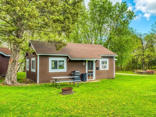 Charming 2-bedroom cabin on Three Island Lake in Bemidji, MN