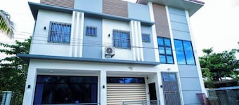 RedDoorz @ Guanzons Homestay