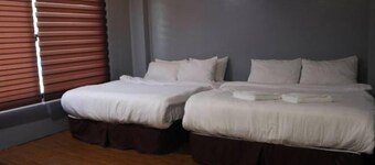 RedDoorz at Kopinos Tourist Inn Hotel