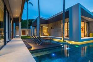 Unclassified image, 4 of 26, button - Elegant Villa Anar 5 Bed Luxury Beachfront Near Four Seasons (Koh Samui)
