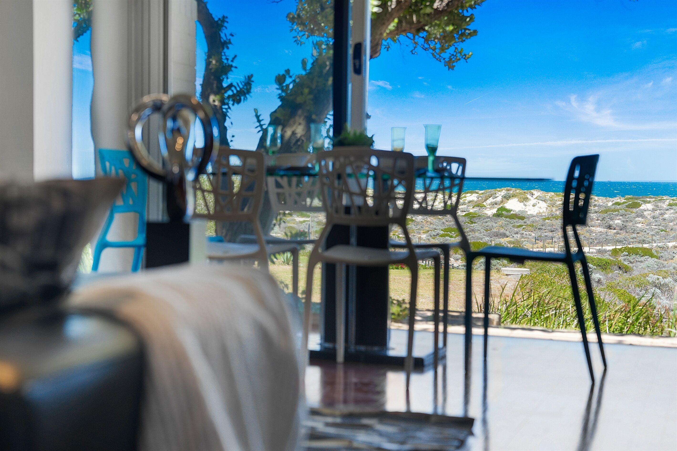 Dining area with relaxing ocean view