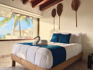 Family House, Lagoon View | 4 bedrooms, free WiFi