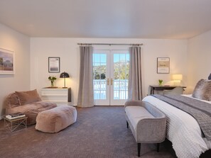 5 makuuhuonetta, työpöytä, silitysrauta/-lauta, internet