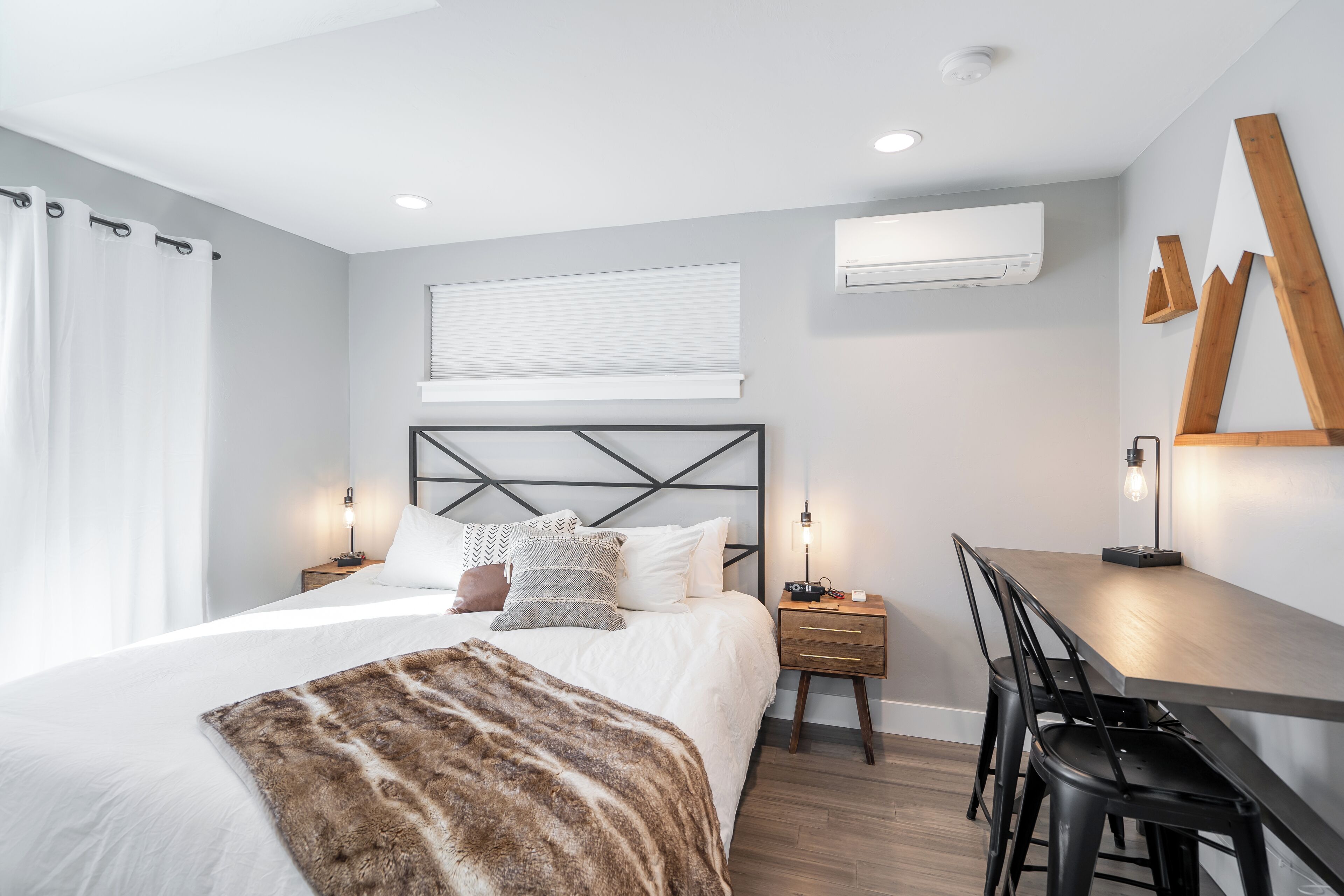 1 bedroom, desk, iron/ironing board, travel cot