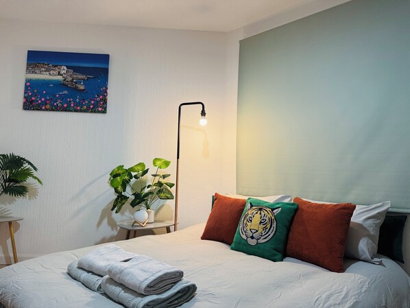 1 bedroom, iron/ironing board, free WiFi, bed sheets