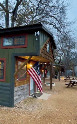 Property grounds - Tiny Home Resorts (Denison)