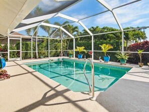 A heated pool - Marco Island Beach Home Close to Beach & Mackle Park! (Marco Island)