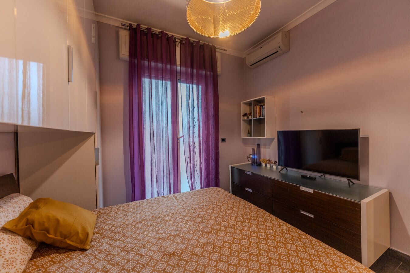 1 chambre, bureau, fer et planche à repasser, Wi-Fi gratuit