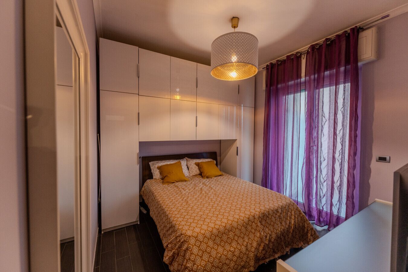 1 camera, una scrivania, ferro/asse da stiro, Wi-Fi gratuito