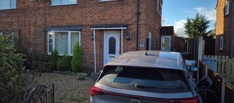 Cosy house in Newark on Trent with hot tub, modern facilities &super fast wifi