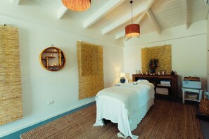 Urutan tisu mendalam, urutan sukan, 2 bilik rawatan, perkhidmatan urut 