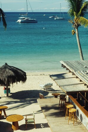 Beach bar - Soho Beach House Canouan (Canouan Island)