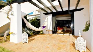 Villa | Terrace/patio