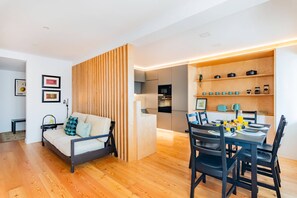 Interior - Oeiras Spacious and Coastal Flat (Oeiras)