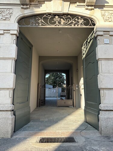 Three-room World Map, Free Parking (2 bedrooms)