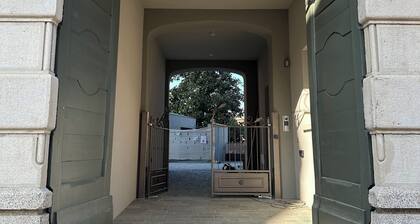 Three-room World Map, Free Parking (2 bedrooms)