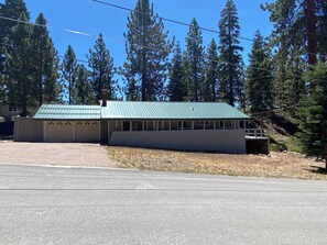 Exterior - Eagles Nest @ Upper Kingsbury (Stateline)