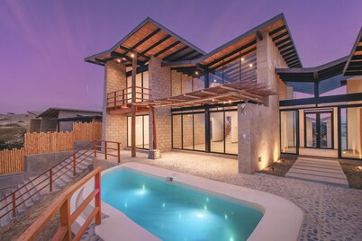 Villa Rafaella Vichayito • Swimming Pool, Ocean View & Private Forest