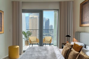 4 chambres, coffre-fort, fer et planche à repasser, lit de bébé portatif