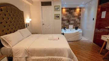 Comfort Suite, 1 Bedroom | 1 bedroom, desk, free WiFi