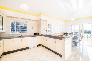 Villa | Eigene Küche