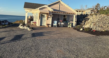 Xanadu By The Sea Premium Cottage Rentals(The Hydrangeas)