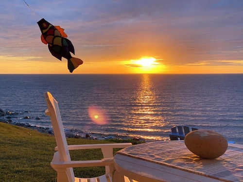 Xanadu By The Sea Premium Cottage Rentals(The Hydrangeas)