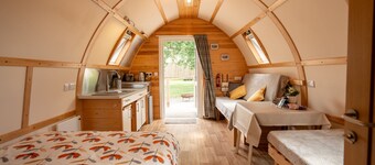 Family En-suite Cabin in South Pembrokeshire