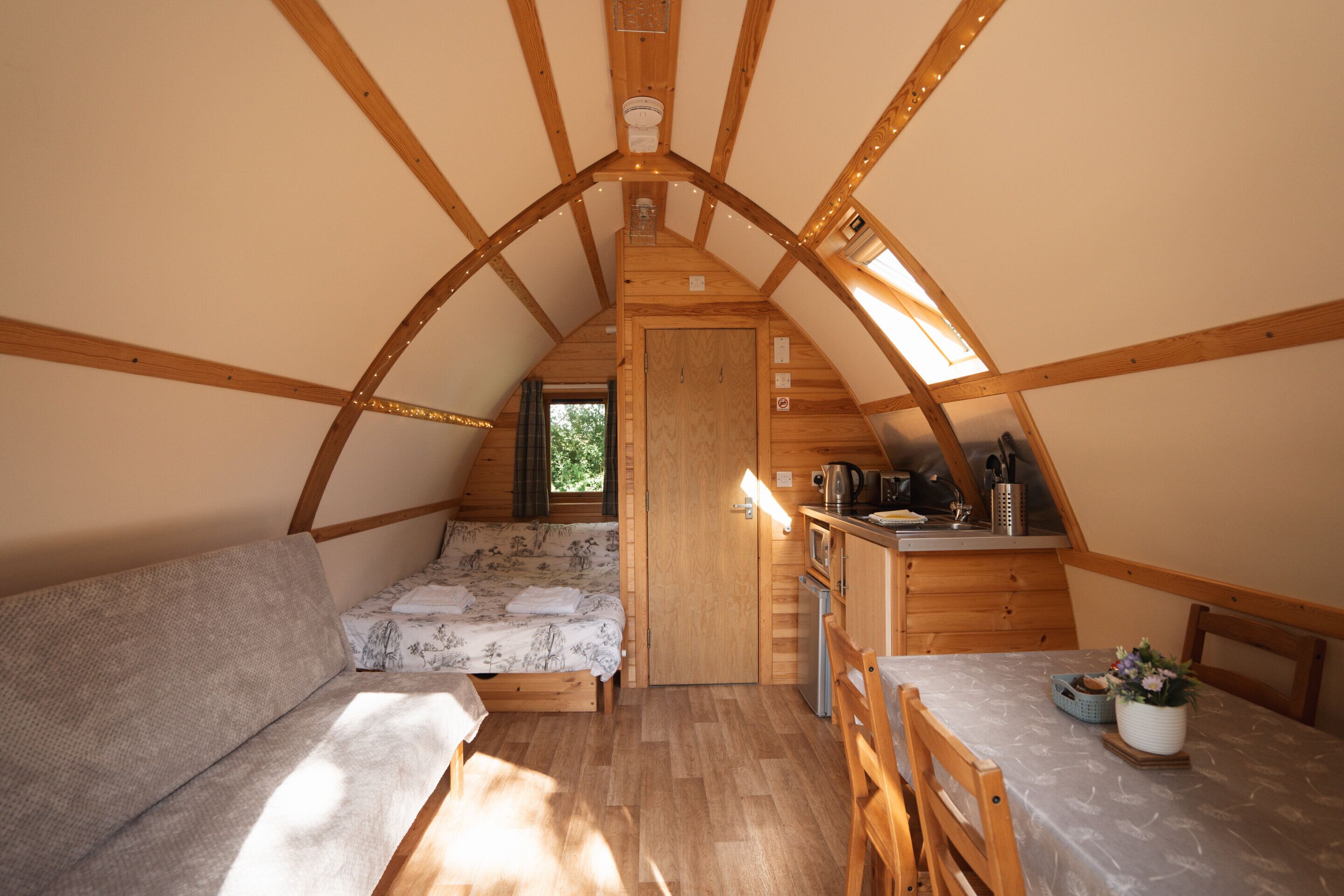 1 slaapkamer, een bureau, gratis wifi, beddengoed