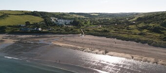 Cosy En-suite Wigwam Glamping Pod