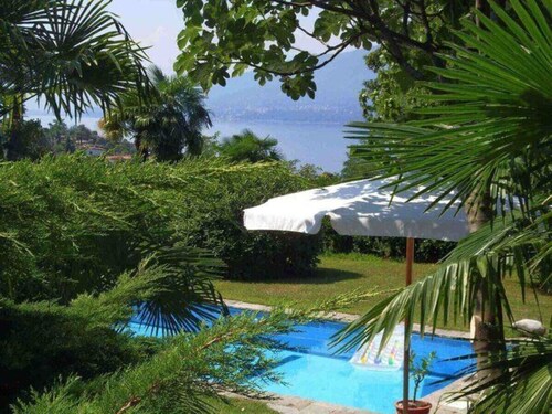 Mirabella villa with pool and garden  in Brezzo di