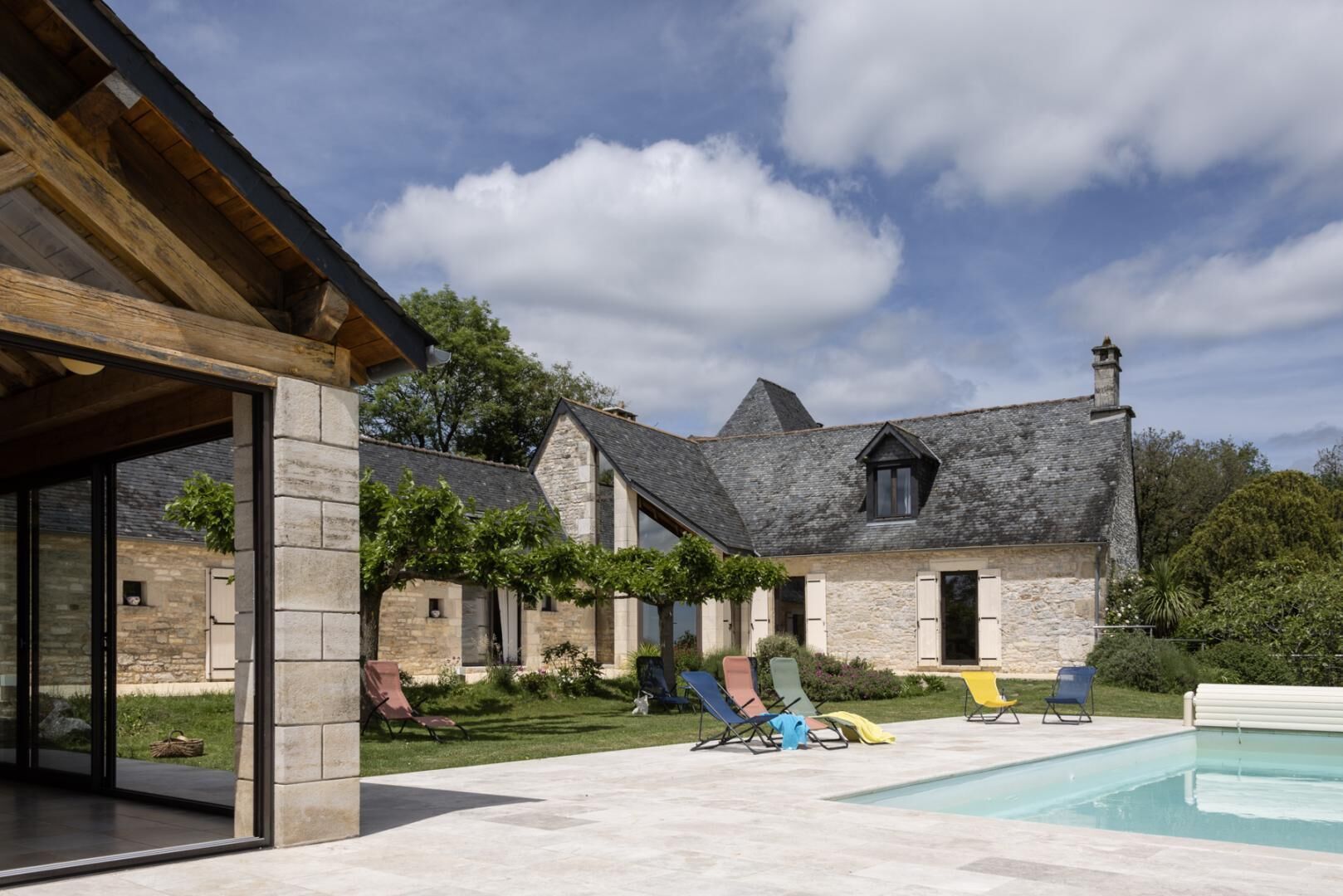 Een verwarmd zwembad