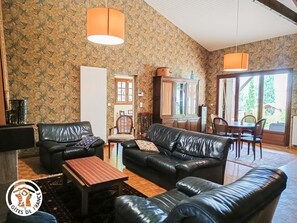 TV, fireplace - Le Domaine de Cazes - PRADINES (PRADINES)