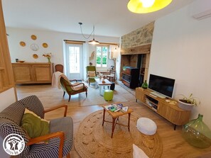 TV - La Petite Maison - BETAILLE (BETAILLE)